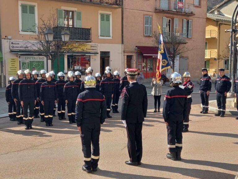 Lire la suite à propos de l’article Passation de commandement du CIS de Guillaumes